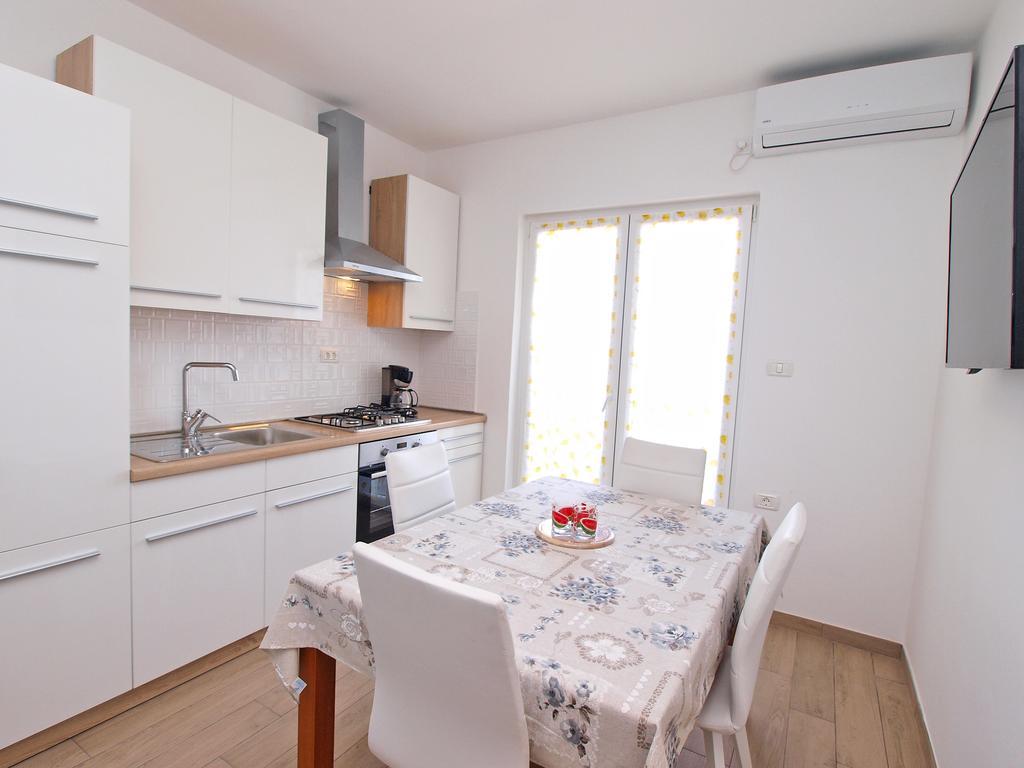 Apartments Nadija 1366 Pula Ngoại thất bức ảnh